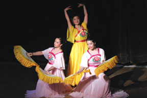 *Chinese Folk Dance